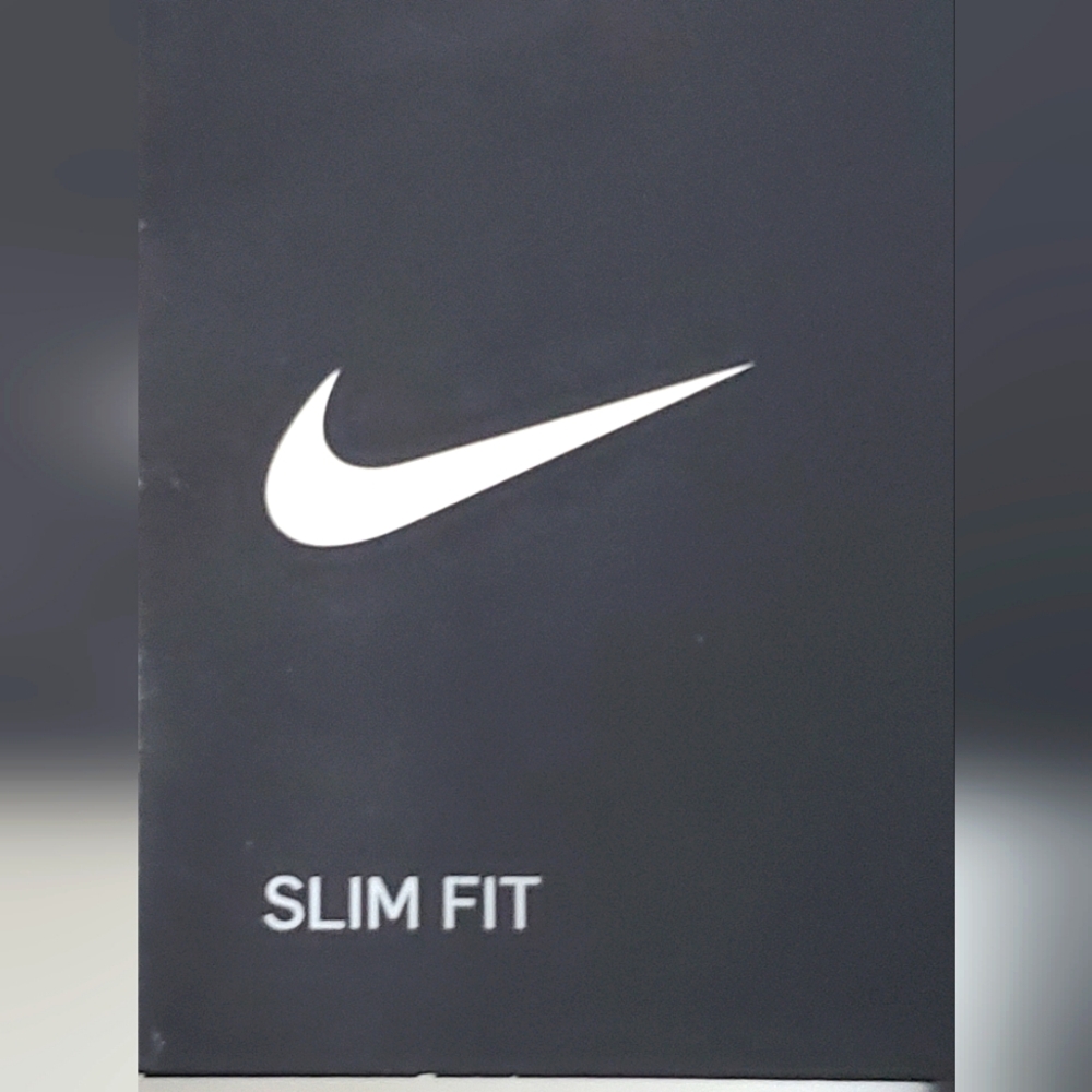 NWT NIKE -size XL -tshirt slim fit- dri-fit-100% polyester - Picture 9 of 12